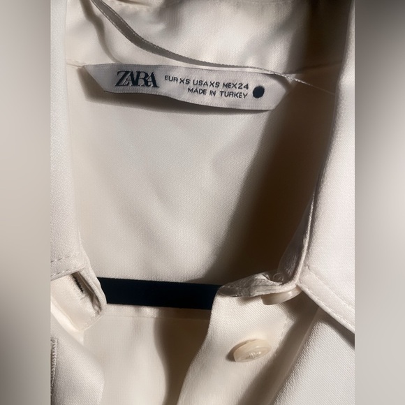 Zara cream polyester blend silky feel button dwn slim long sleeve dress shirt XS - Picture 4 of 5